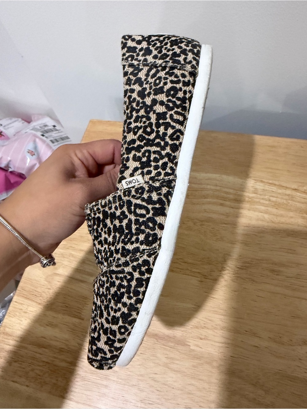 Toms Slip On Canvas Flat Casual Shoes Womens 6 Baby Cheetah Heritage